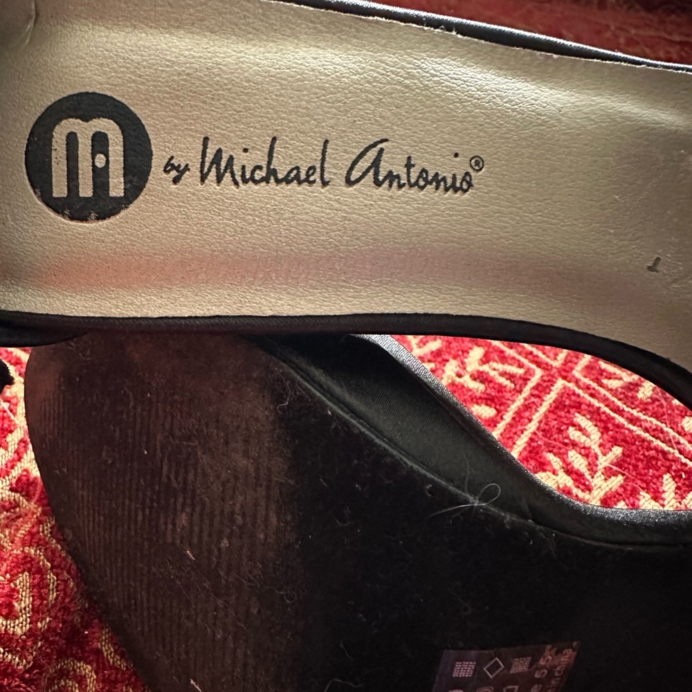 3/$15 m by Michael Antonio Ankle Strap Heels for Women Size 5.5 - Picture 4 of 4